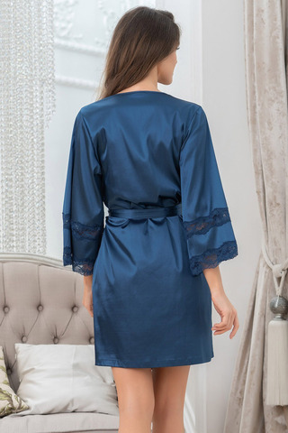 Короткий запашной халат Mia-Amore с широким длинным рукавом, выполнен из однотонного смесового шелк