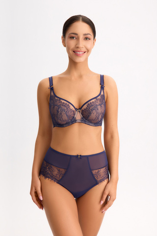 Высокие темно-синие бразилиана из линейки Magic Sapphire с кружевными вставками. Выполнены из прозра