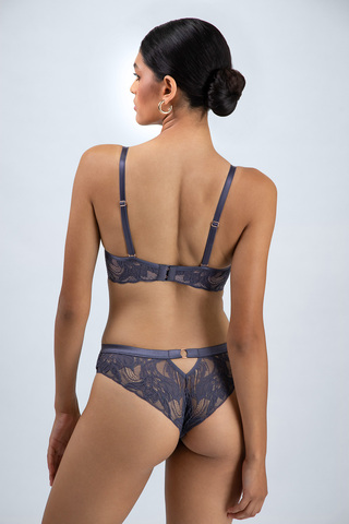 Изысканные тонкие кружевные трусики-бразилиана Luce Viola. Ластовица хлопковая.