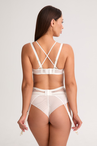 Пояс для чулок из линейки Meringue Cream. Выполнен из прозрачного тюля. Застегивается на крючки-петл