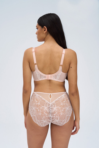 Нежные трусики-слип Fizzy Delight с завышенной посадкой и широким бочком. Цветочное кружево декориро